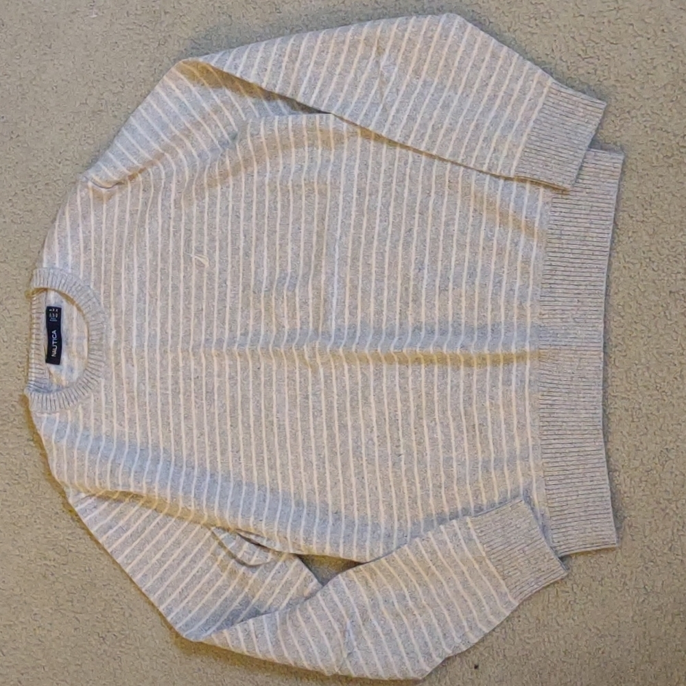 Men's Nautica Sweater. Size Small EUC